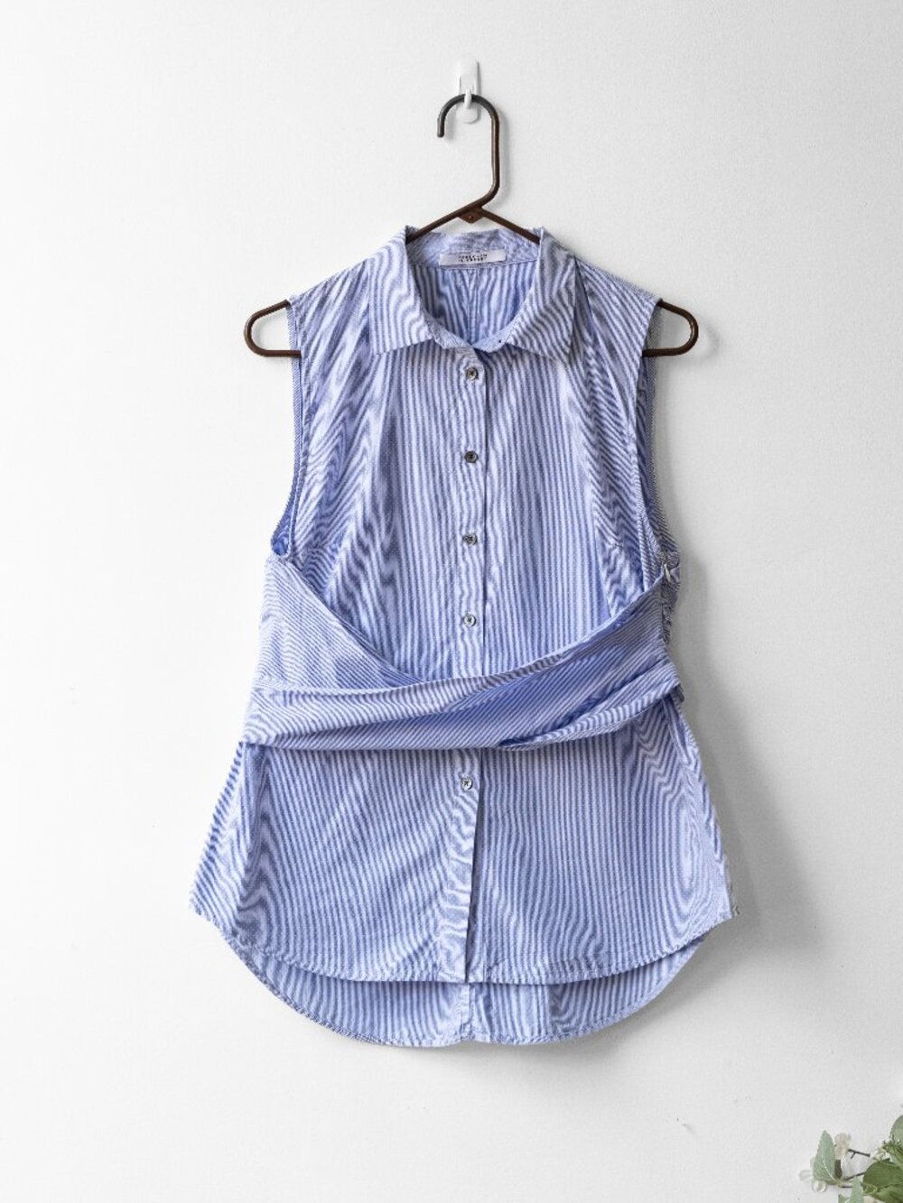 Derek Lam 10 Crosby Light Blue Patterned Sleeveless Shirt Size 6